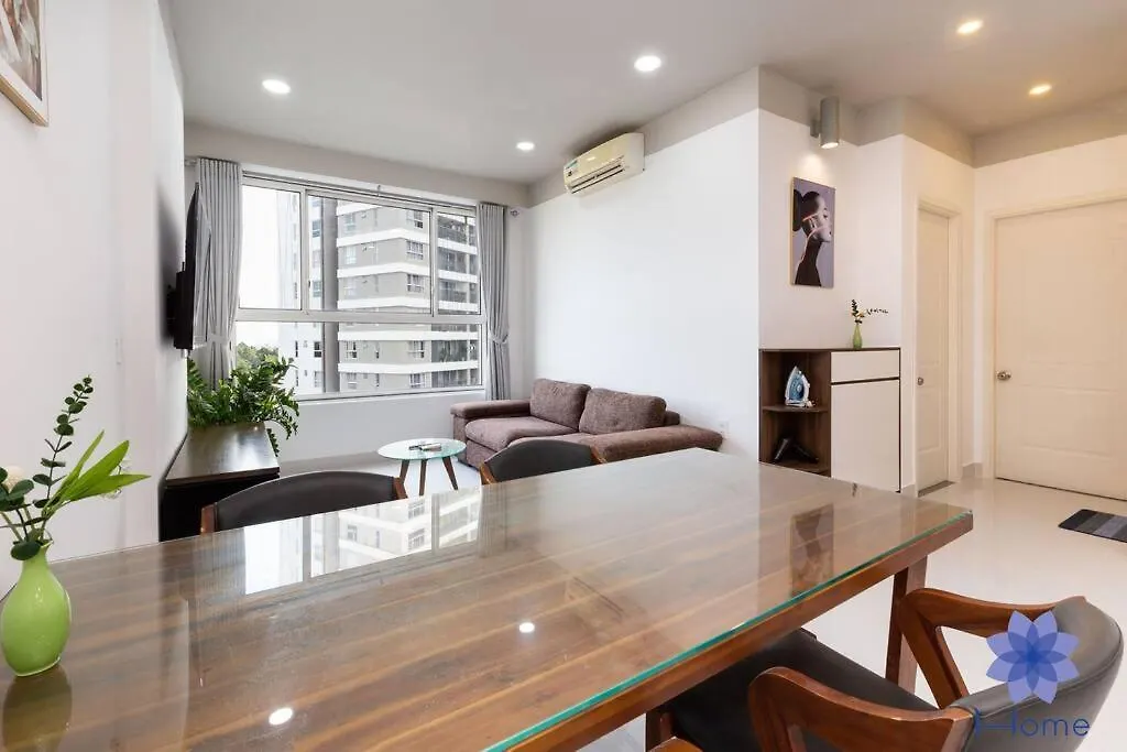 Ihome Furnished Apartments In Orchard Garden Building With Free Gym & Pool, Airport Pick-Up Service Ho Chi Minh City Vietnam