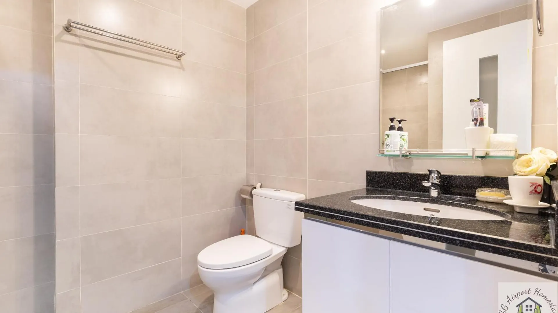 Ihome Furnished Apartments In Orchard Garden Building With Free Gym & Pool, Airport Pick-Up Service Ho Chi Minh City