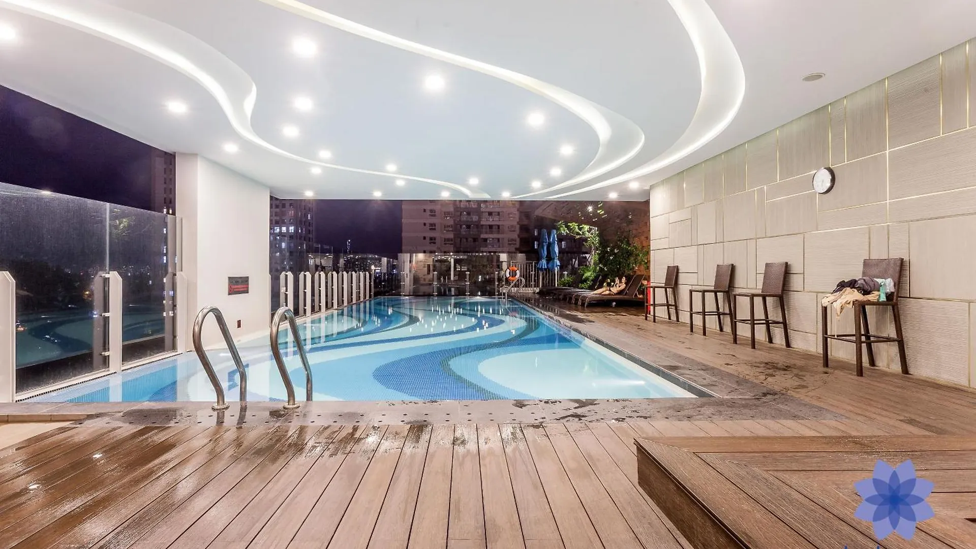 Ihome Furnished Apartments In Orchard Garden Building With Free Gym & Pool, Airport Pick-Up Service Ho Chi Minh City